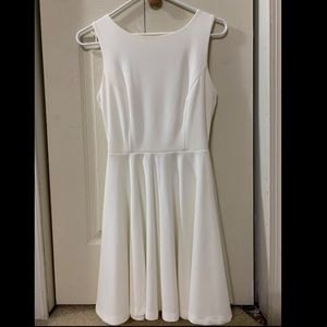 Classy Open-back White Dress in size Small
